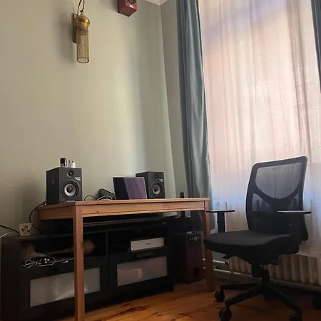 Golden Crib Apartman